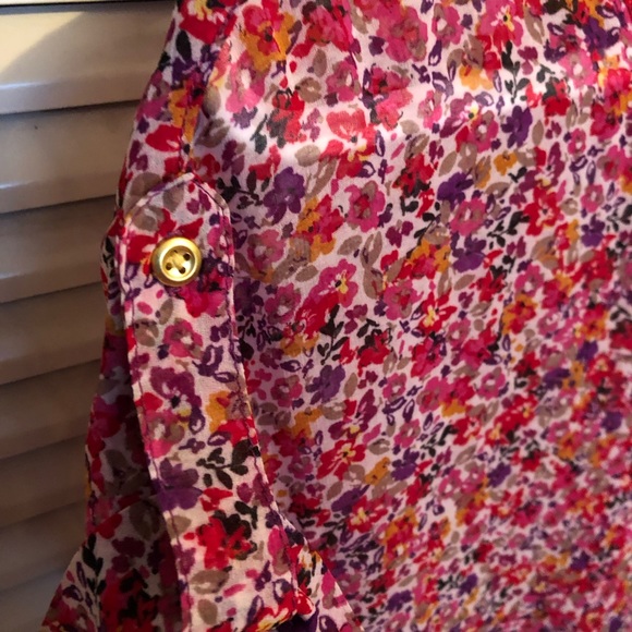 Floral, Sheer, Spring Top - Picture 3 of 6